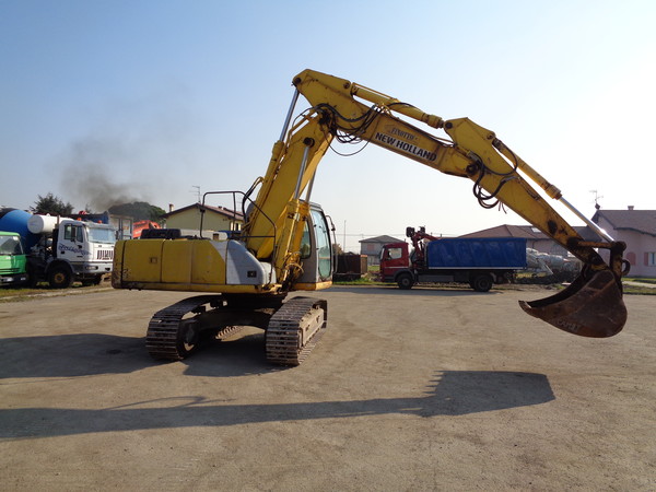 25#5085 Escavatore cingolato New Holland in vendita - foto 12