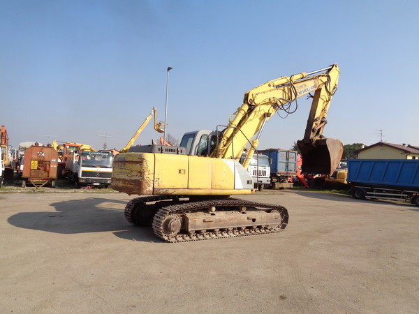 25#5085 Escavatore cingolato New Holland in vendita - foto 15