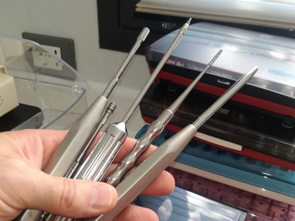 2#5090 Attrezzature ed accessori per studio dentistico in vendita - foto 42