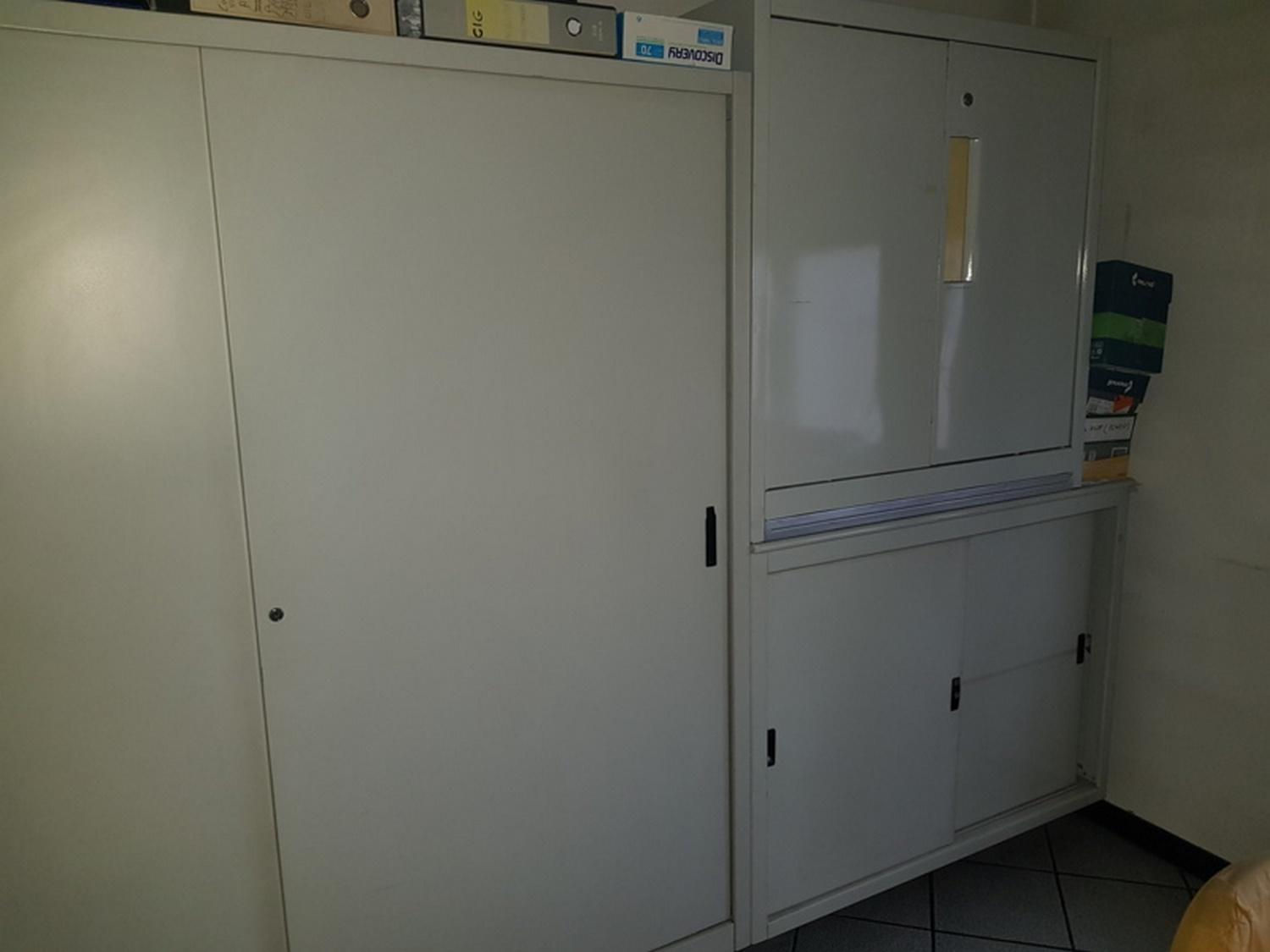 Lot Office furniture and office electronic equipment