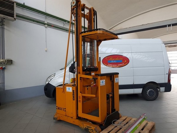 6#5101 Scaffalature leggere e transpallet in vendita - foto 3