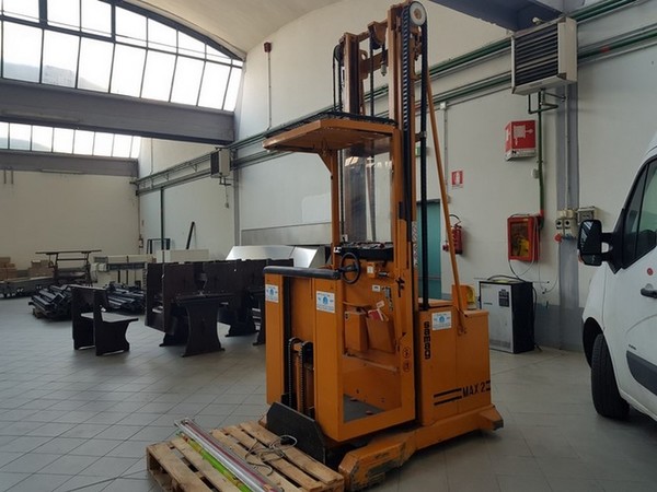 6#5101 Scaffalature leggere e transpallet in vendita - foto 5