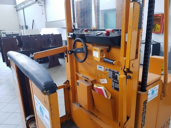 6#5101 Scaffalature leggere e transpallet in vendita - foto 6