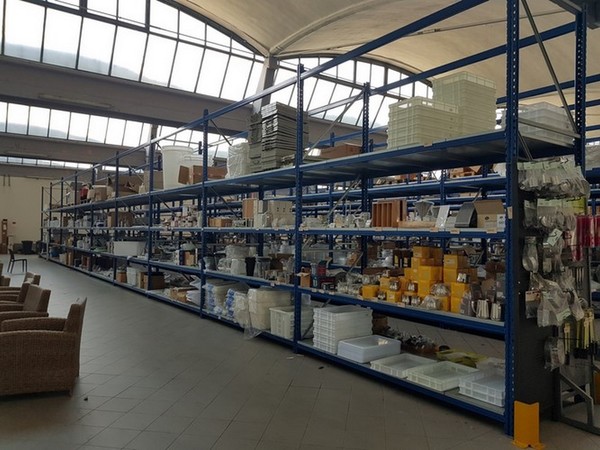 6#5101 Scaffalature leggere e transpallet in vendita - foto 19