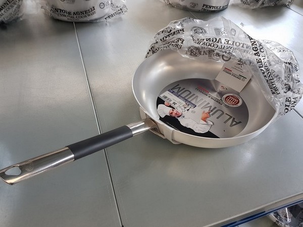 7#5101 Stock di attrezzature per catering e ristoranti in vendita - foto 5