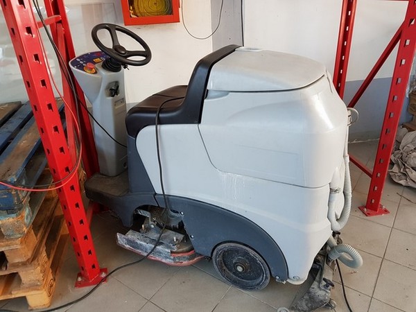 7#5101 Stock di attrezzature per catering e ristoranti in vendita - foto 362
