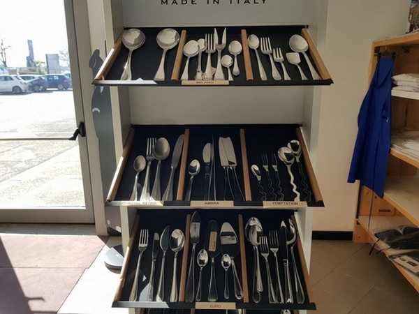 7#5101 Stock di attrezzature per catering e ristoranti in vendita - foto 406