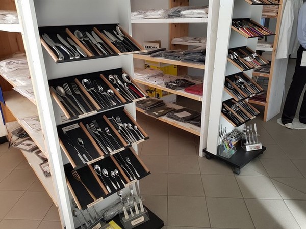 7#5101 Stock di attrezzature per catering e ristoranti in vendita - foto 408