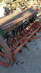 Seeder - Lot 27 (Auction 5109)