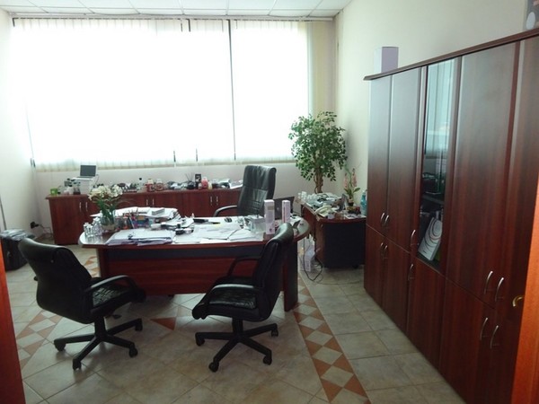 1#5111 Arredi e attrezzature da ufficio in vendita - foto 1