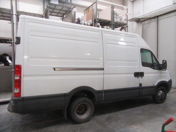 1#5113 Autocarro Iveco 35VE4 in vendita - foto 2