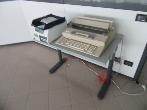 10#5113 Arredi ed attrezzatura elettronica in vendita - foto 21