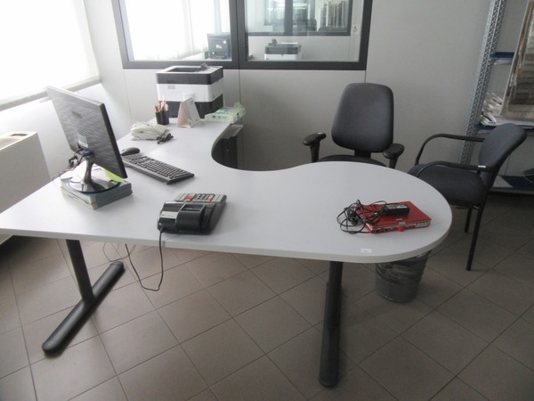 10#5113 Arredi ed attrezzatura elettronica in vendita - foto 23