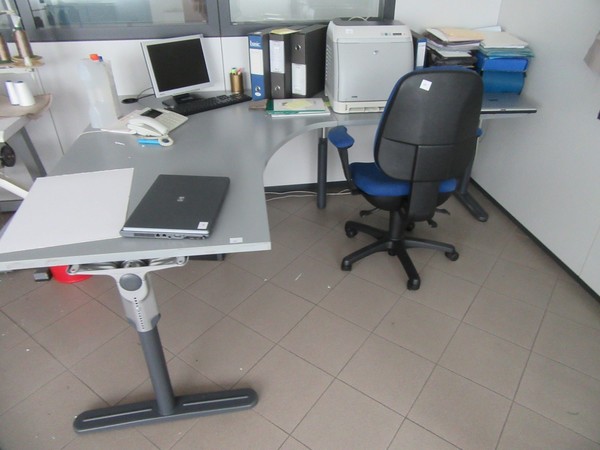 10#5113 Arredi ed attrezzatura elettronica in vendita - foto 28