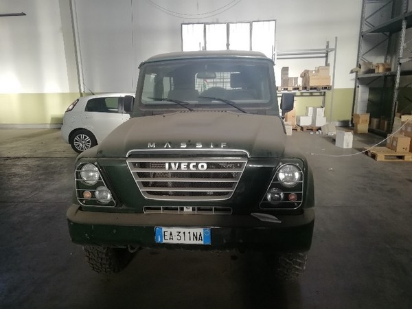 12#5122 Autocarro Iveco Massif in vendita - foto 1