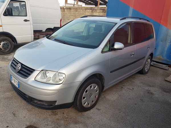 4#5138 Volkswagen Touran TDI in vendita - foto 2