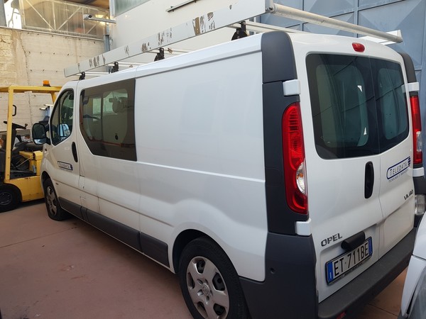6#5138 Autovettura Opel Vivaro in vendita - foto 1
