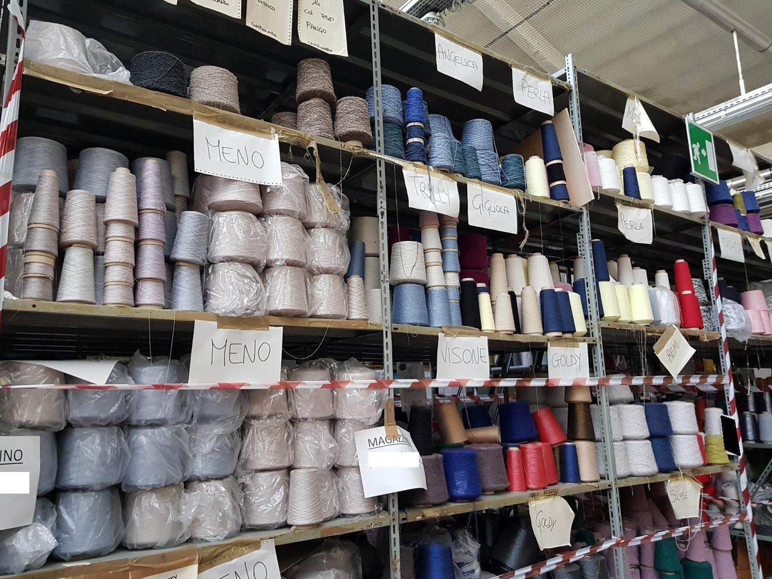 Lot Yarns warehouse