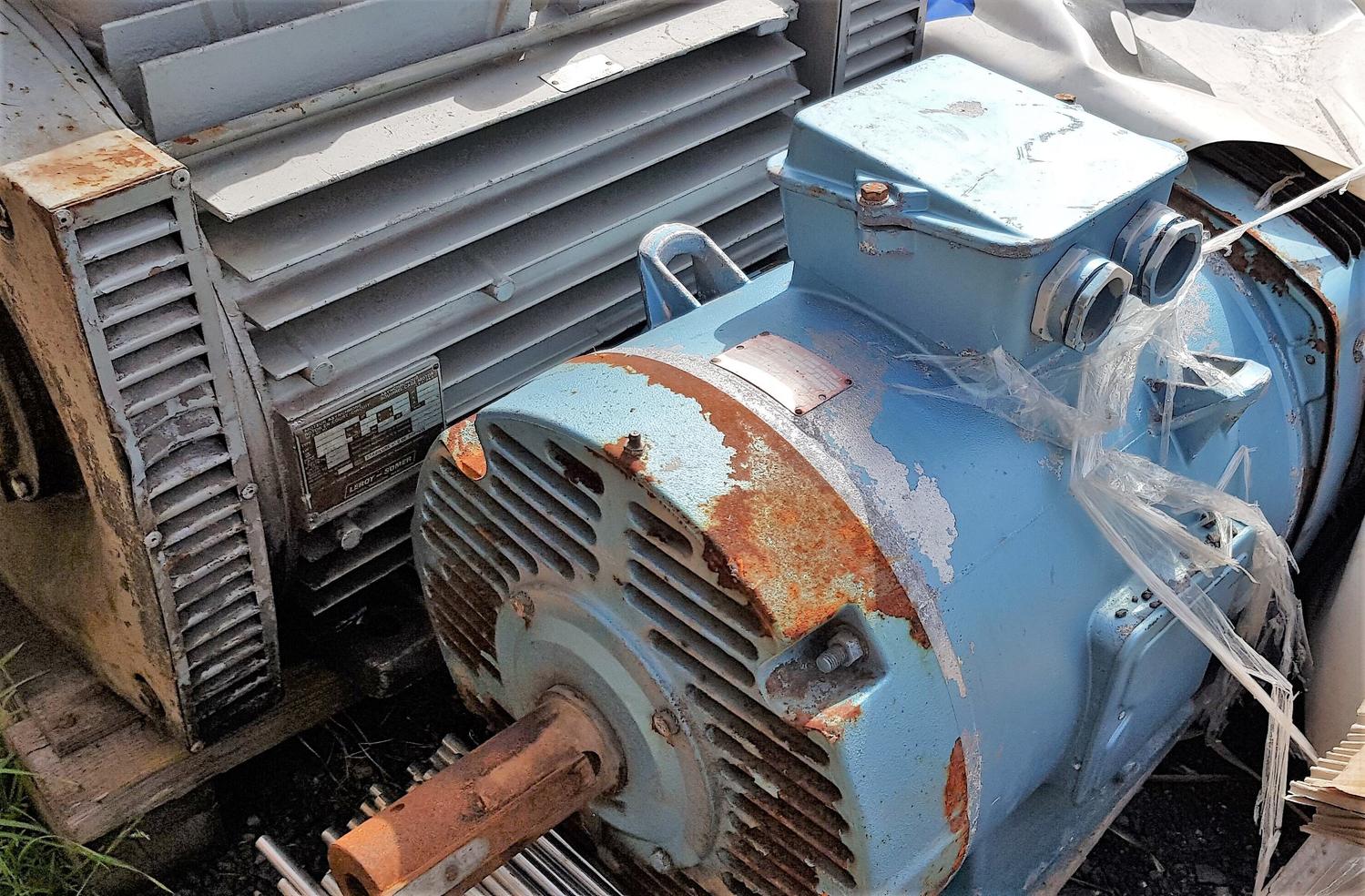 Lot Electric alternators