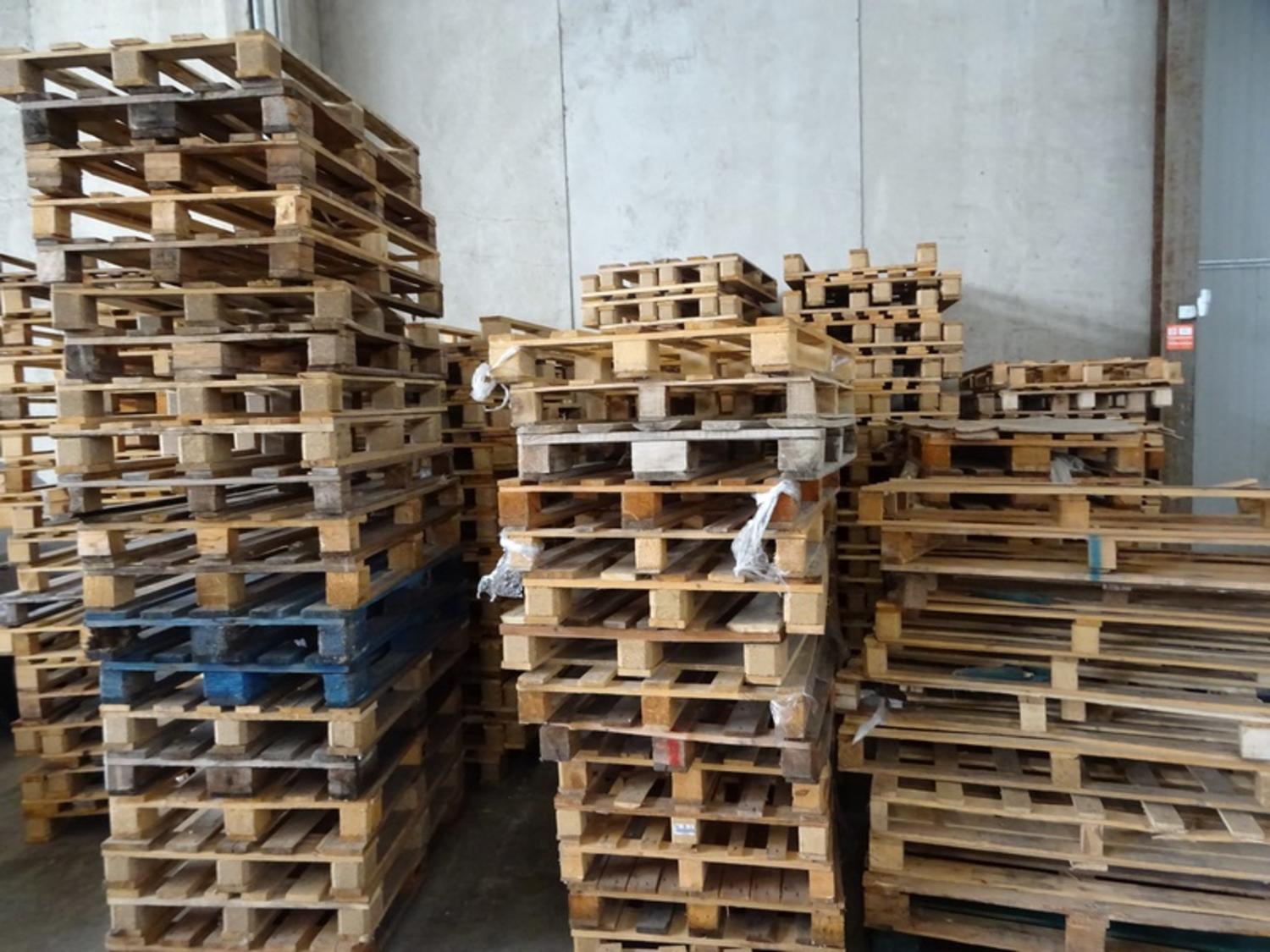 Lot Mixed pallets