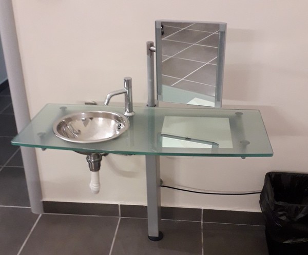 3#5154 Arredamento per negozio di ottica in vendita - foto 2