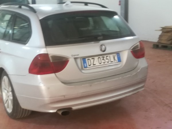 2#5169 Autovettura BMW 320d in vendita - foto 2