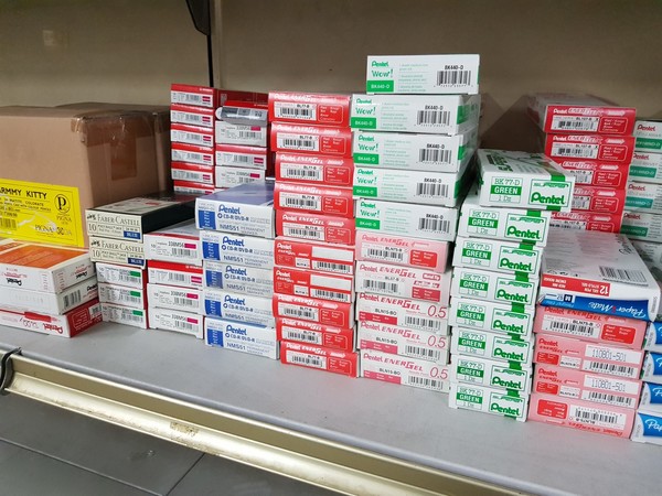 1#5173 Articoli da regalo e cancelleria in vendita - foto 128