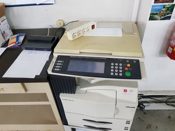 3#5173 Attrezzature e arredi ufficio in vendita - foto 10