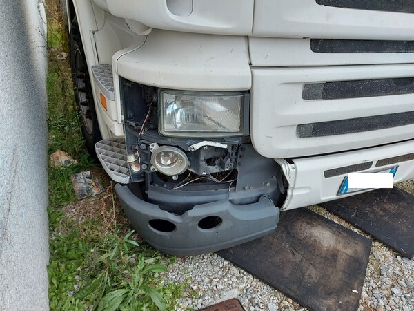 86#5174 Motrice Scania per semirimorchio in vendita - foto 3