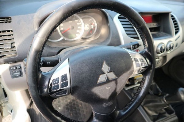 21#5175 Pick-up Mitsubishi in vendita - foto 11