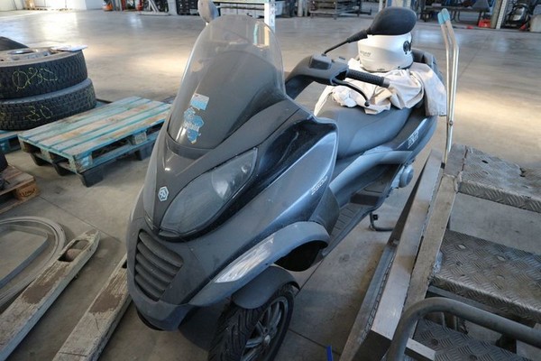 26#5175 Motociclo Piaggio MP3 in vendita - foto 6