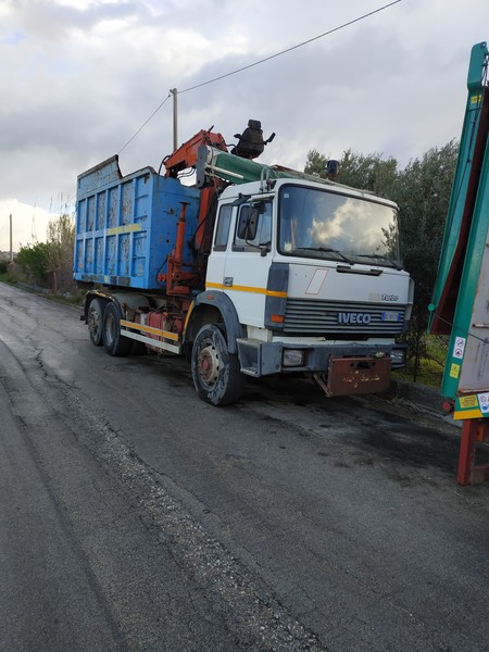 Autocarri in vendita