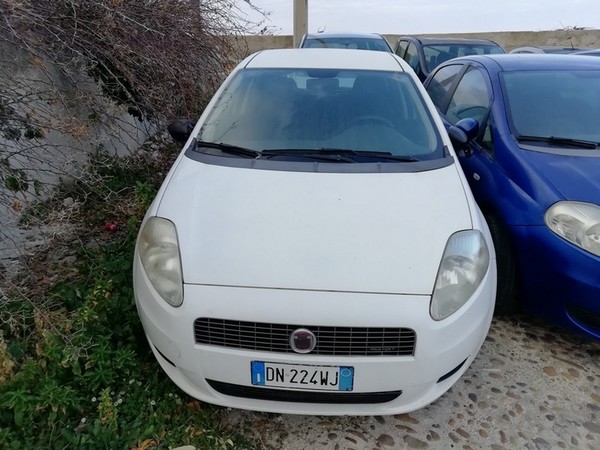 11#5189 Autovettura Fiat Punto in vendita - foto 1
