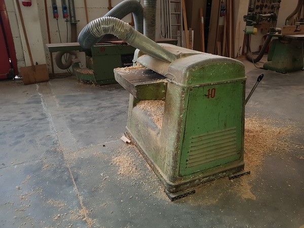 23#5191 Macchine per la lavorazione degli infissi in legno da rottamare. in vendita - foto 2