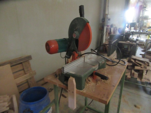 11#5195 Attrezzature lavorazione sedie in legno in vendita - foto 18