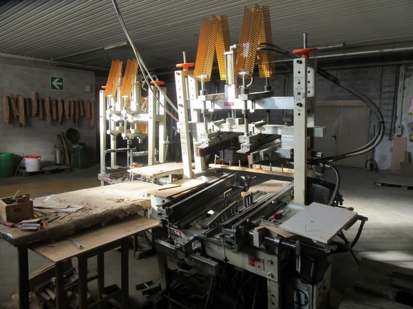 12#5195 Strettoio per montaggio sedie Camam in vendita - foto 1