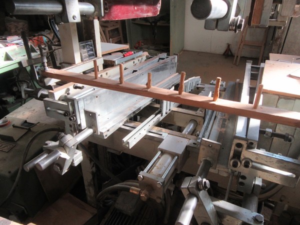 12#5195 Strettoio per montaggio sedie Camam in vendita - foto 7