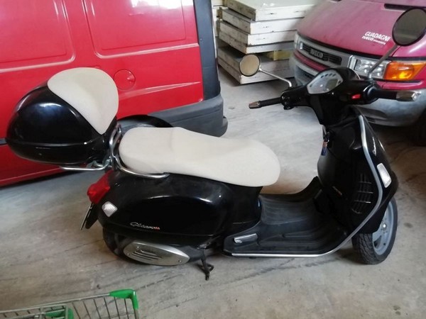 4#5201 Vespa Piaggio GTS 250 in vendita - foto 4