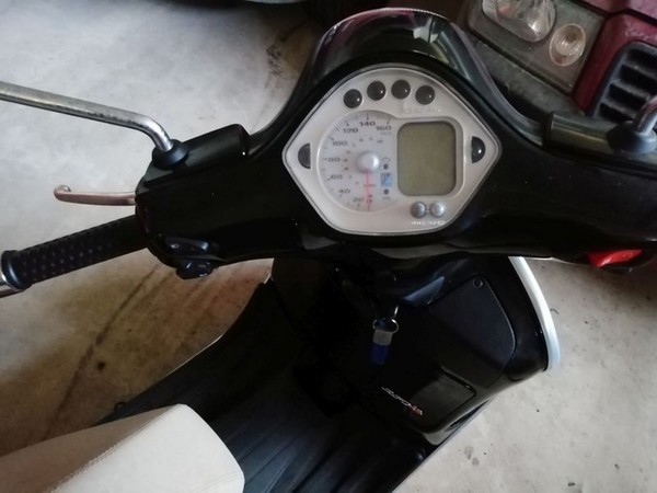 4#5201 Vespa Piaggio GTS 250 in vendita - foto 7