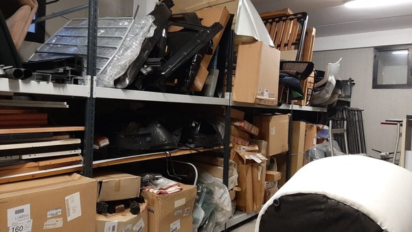 1#5204 Magazzino di parti di ricambio per autovetture in vendita - foto 3
