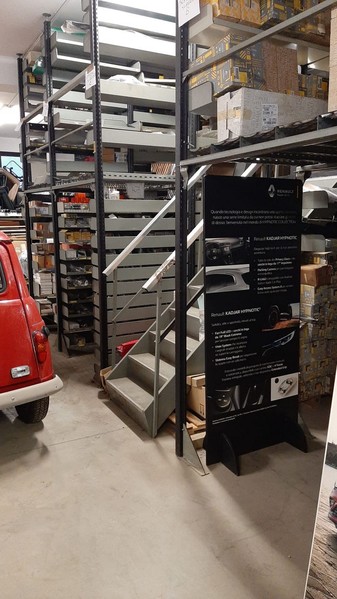 1#5204 Magazzino di parti di ricambio per autovetture in vendita - foto 6