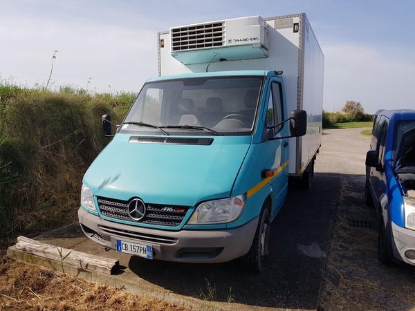 Furgoni in vendita