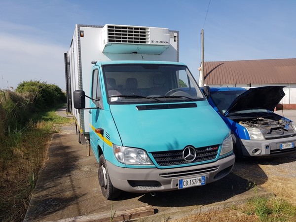 2#5220 Furgone Mercedes 413 in vendita - foto 2