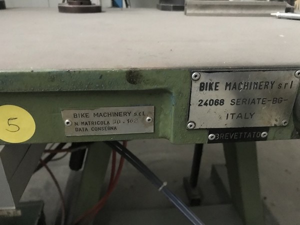 10#5221 Banco sagomatura Bike Machinery e sabbiatice Lampugnani in vendita - foto 7