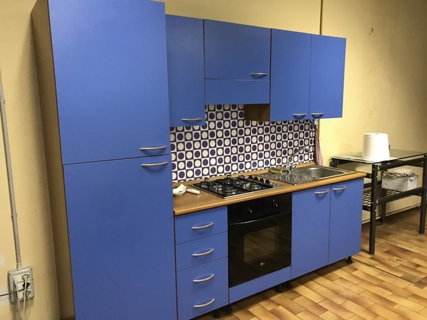 13#5221 Cucina completa di elettrodomestici in vendita - foto 1