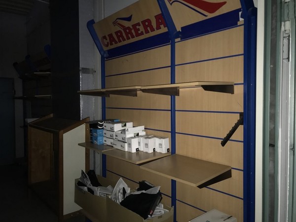 14#5221 Arredi e accessori per negozio sportivo in vendita - foto 28