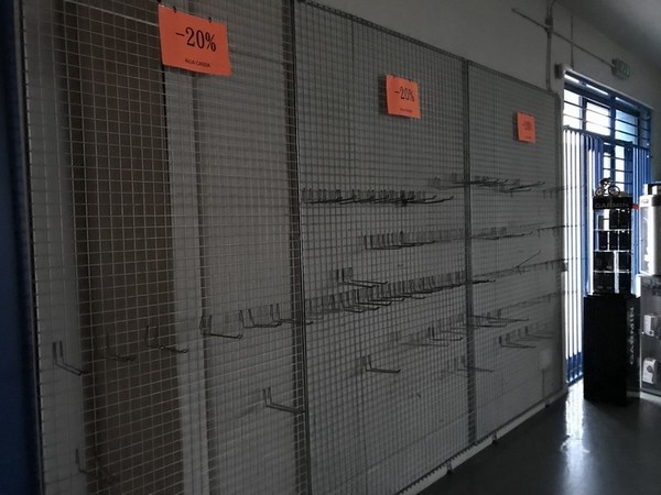 14#5221 Arredi e accessori per negozio sportivo in vendita - foto 35