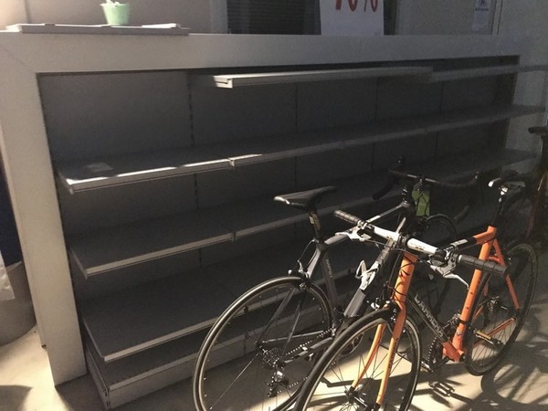 14#5221 Arredi e accessori per negozio sportivo in vendita - foto 37