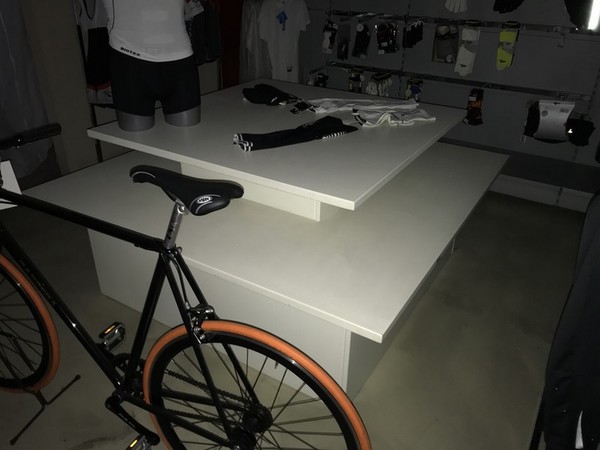 14#5221 Arredi e accessori per negozio sportivo in vendita - foto 41