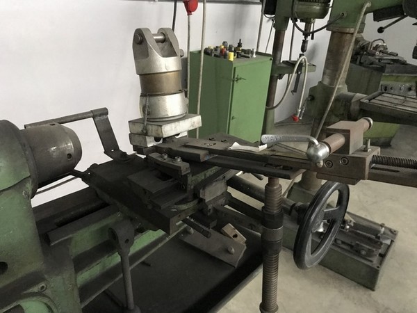 8#5221 Attrezzature officina in vendita - foto 67